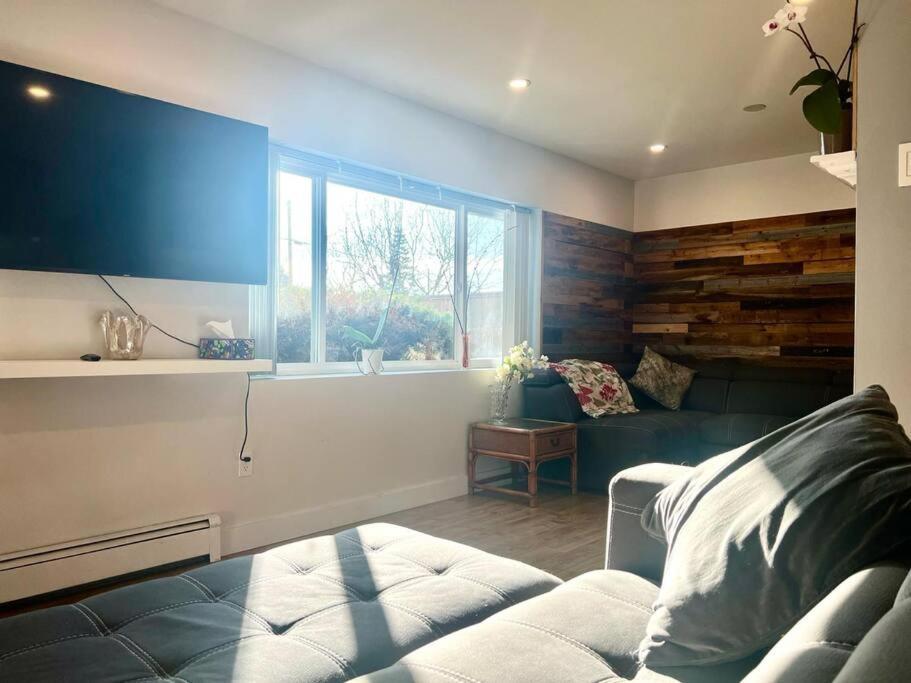 Westview Vacation Rental - Two Br House North Vancouver Ngoại thất bức ảnh