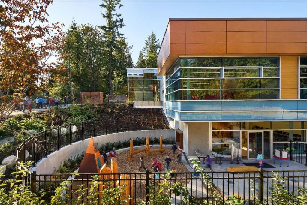 Westview Vacation Rental - Two Br House North Vancouver Ngoại thất bức ảnh